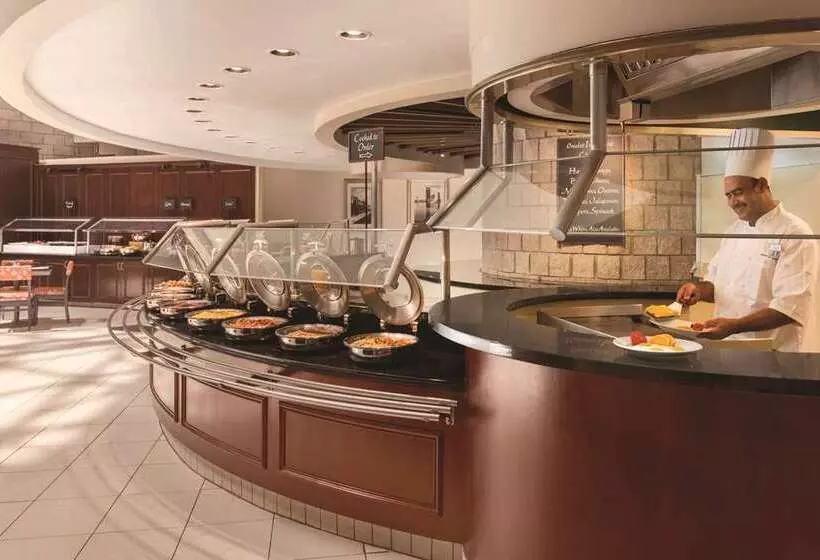 هتل Embassy Suites By Hilton Orlando International Dr Icon Park