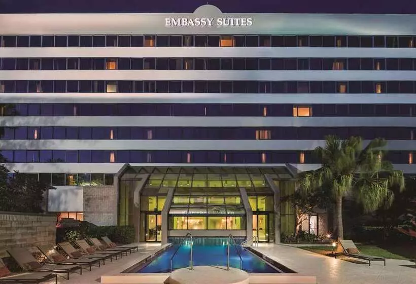 هتل Embassy Suites By Hilton Orlando International Dr Icon Park