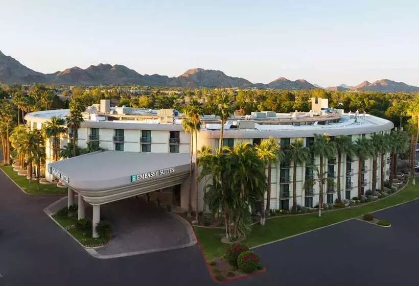 Szálloda Embassy Suites By Hilton Phoenix Biltmore