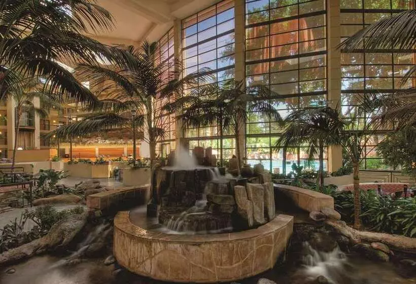 Szálloda Embassy Suites By Hilton Phoenix Biltmore