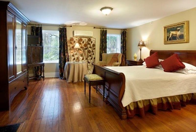 فندق Forsyth Park Inn