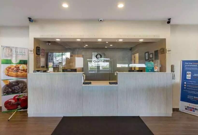 酒店 Quality Inn Central