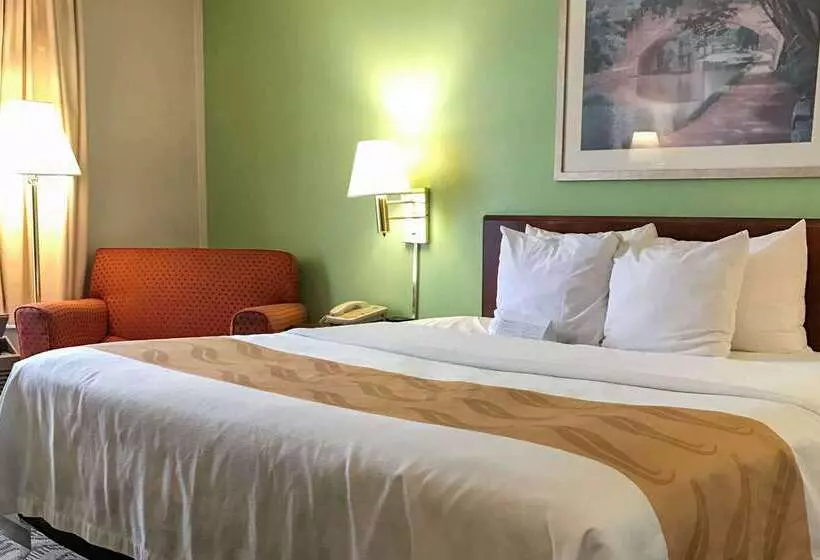 Szálloda Quality Inn