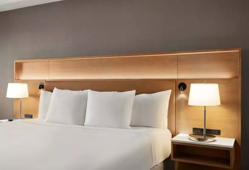 Radisson Hotel Salt Lake City Downtown