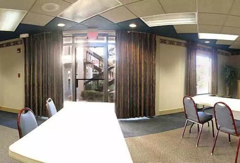 酒店 Ramada By Wyndham Lebanon