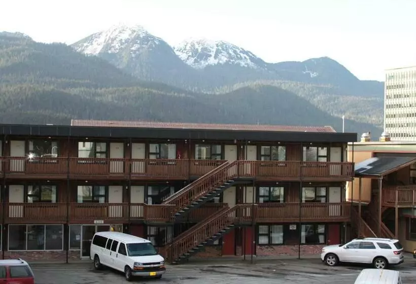 호텔 The Driftwood Lodge