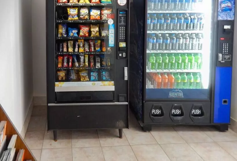 Motel 6 Mcgraw, Ny   Cortland