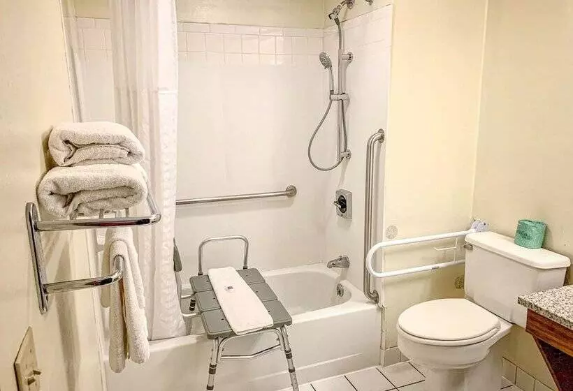 Motel 6 Mcgraw, Ny   Cortland