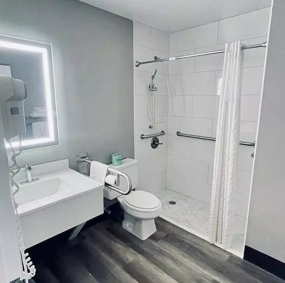 Motel 6 Mcgraw, Ny   Cortland