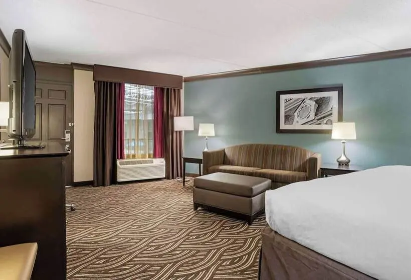 Best Western Plus Kingston Hotel And Conference Center