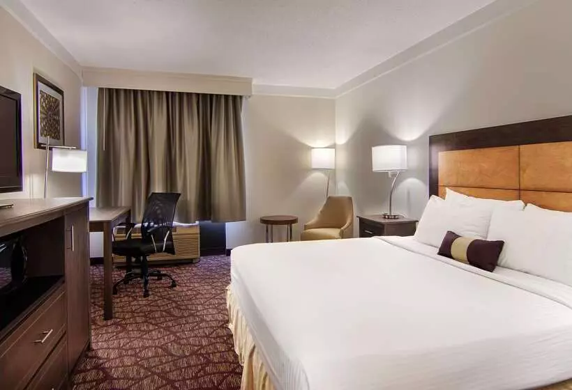 هتل Red Roof Plus Fort Myers