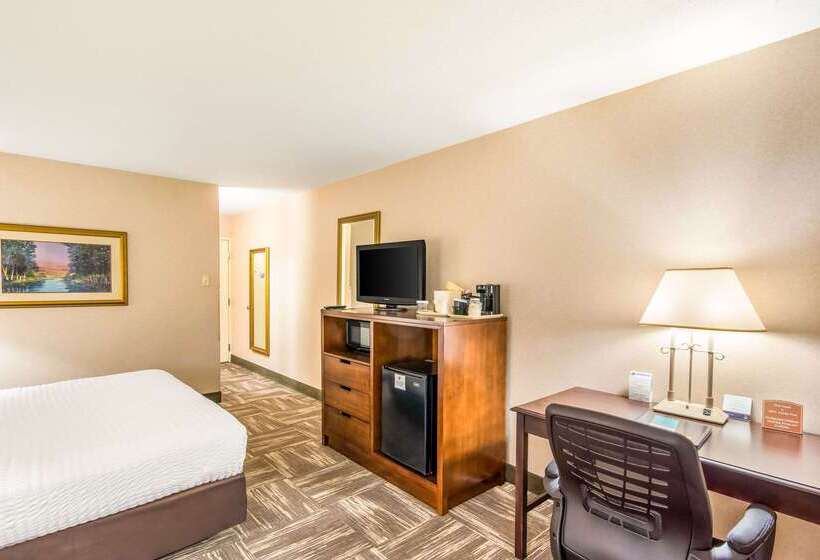 בית מלון כפרי Clarion Inn Grand Junction