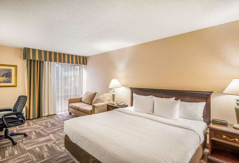 בית מלון כפרי Clarion Inn Grand Junction