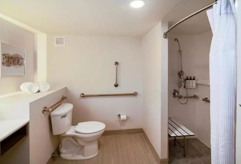 فندق Crowne Plaza Atlanta Ne   Norcross