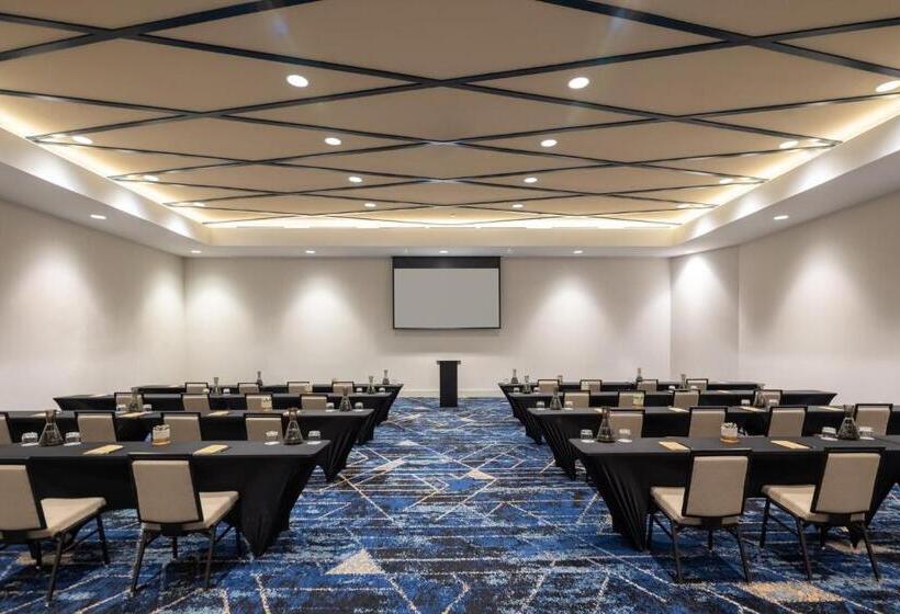 ホテル Crowne Plaza Atlanta Ne   Norcross