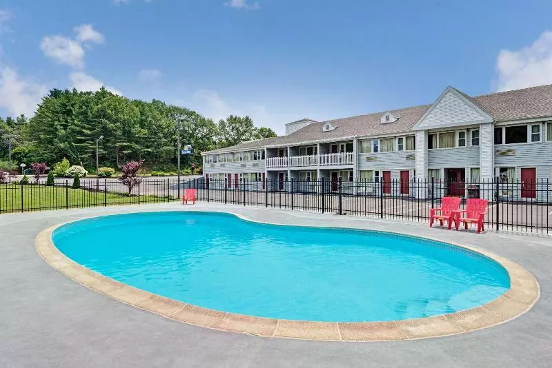 호텔 Days Inn By Wyndham Kittery