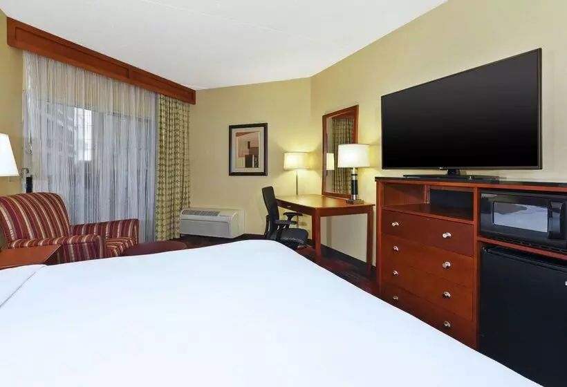 Отель Doubletree By Hilton Holland