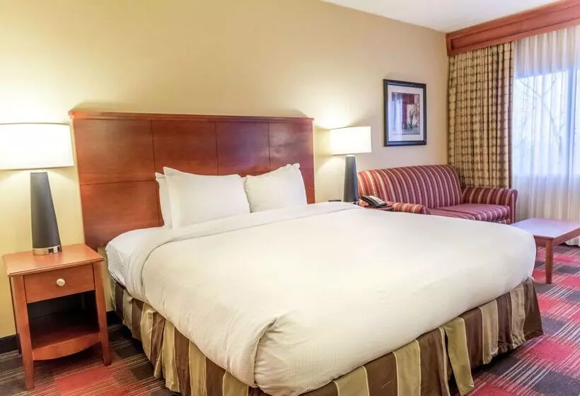 Отель Doubletree By Hilton Holland