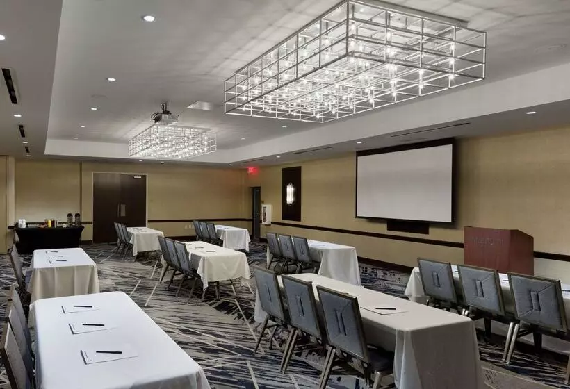 Szálloda Doubletree By Hilton Jamestown