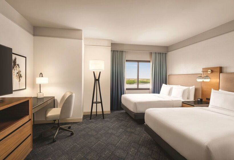 ホテル Doubletree By Hilton Tampa Rocky Point Waterfront