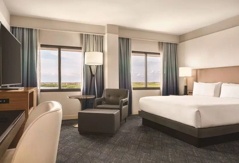هتل Doubletree By Hilton Tampa Rocky Point Waterfront