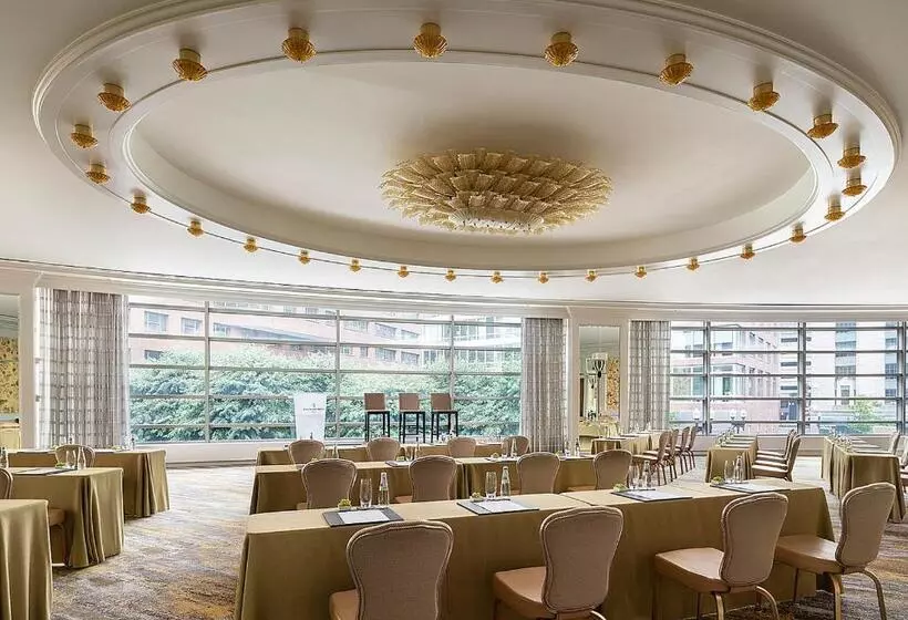 ホテル Four Seasons Boston