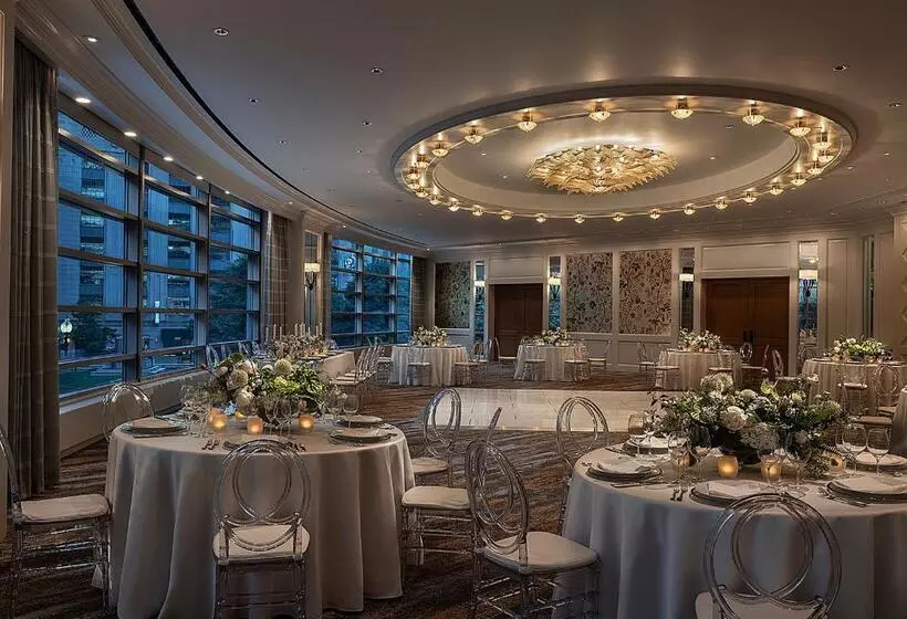 ホテル Four Seasons Boston