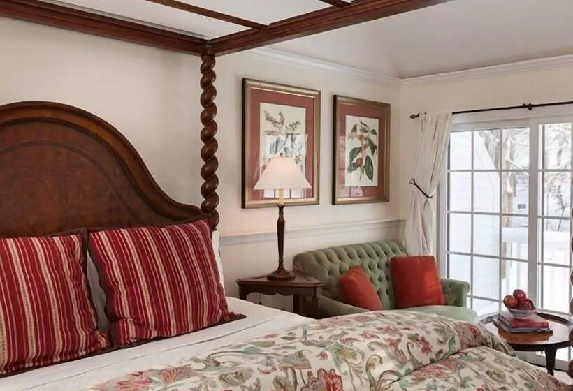 فندق Garden Gables Inn