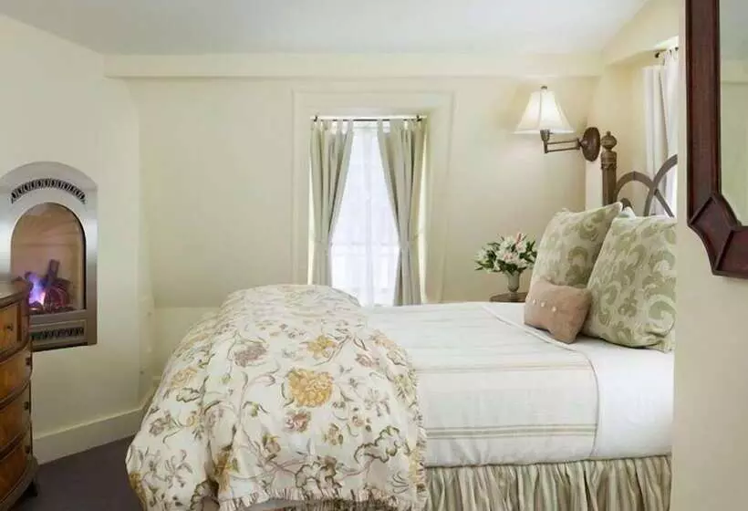 فندق Garden Gables Inn