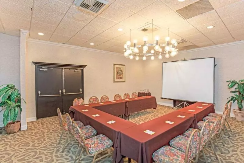 Glendale Express Hotel Los Angeles