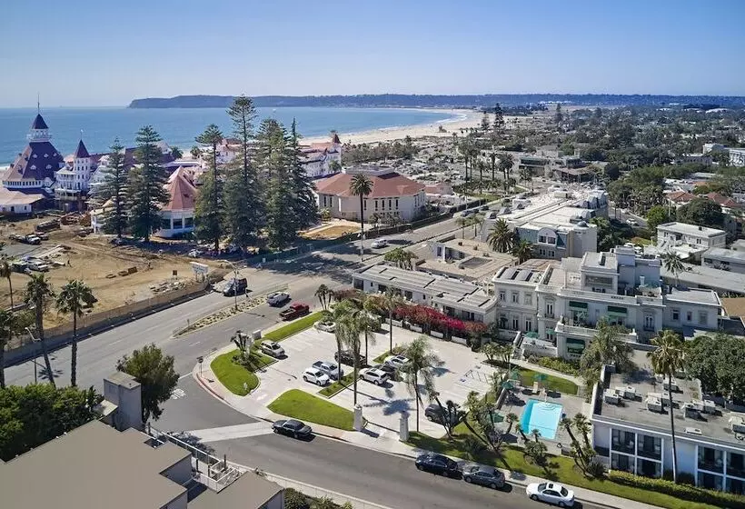 Отель Glorietta Bay Inn