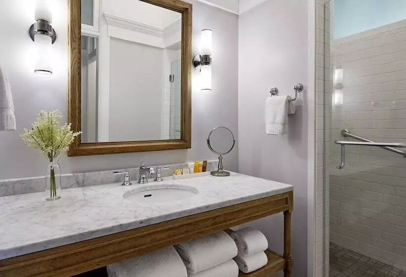 Отель Glorietta Bay Inn