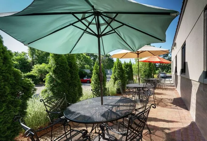 בית מלון כפרי Hampton Inn Fall River/westport