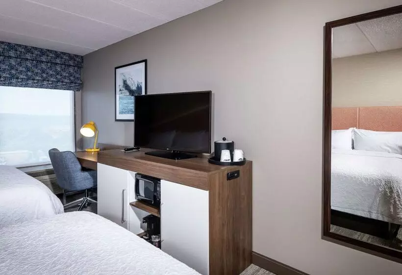 בית מלון כפרי Hampton Inn Fall River/westport