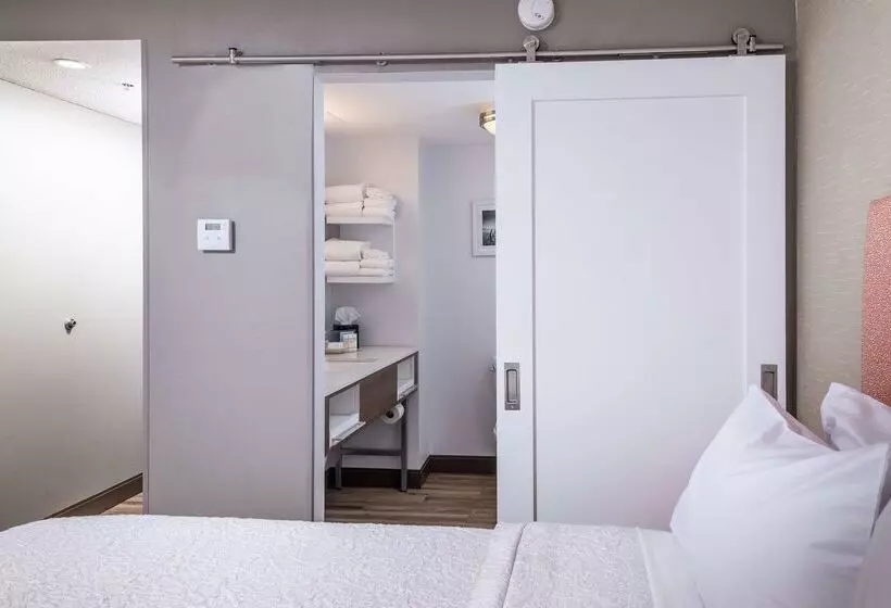 בית מלון כפרי Hampton Inn Fall River/westport