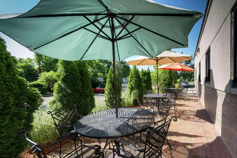 בית מלון כפרי Hampton Inn Fall River/westport