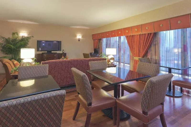 בית מלון כפרי Holiday Inn Sacramento Downtown Arena, An Ihg