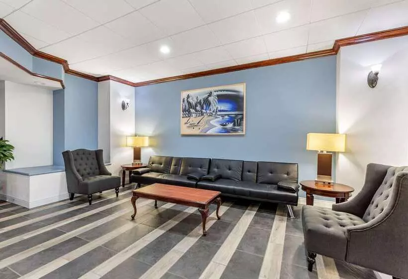 ホテル Quality Inn Windsor Mill   Baltimore