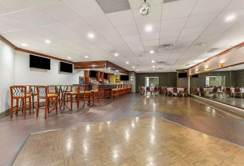 ホテル Quality Inn Windsor Mill   Baltimore