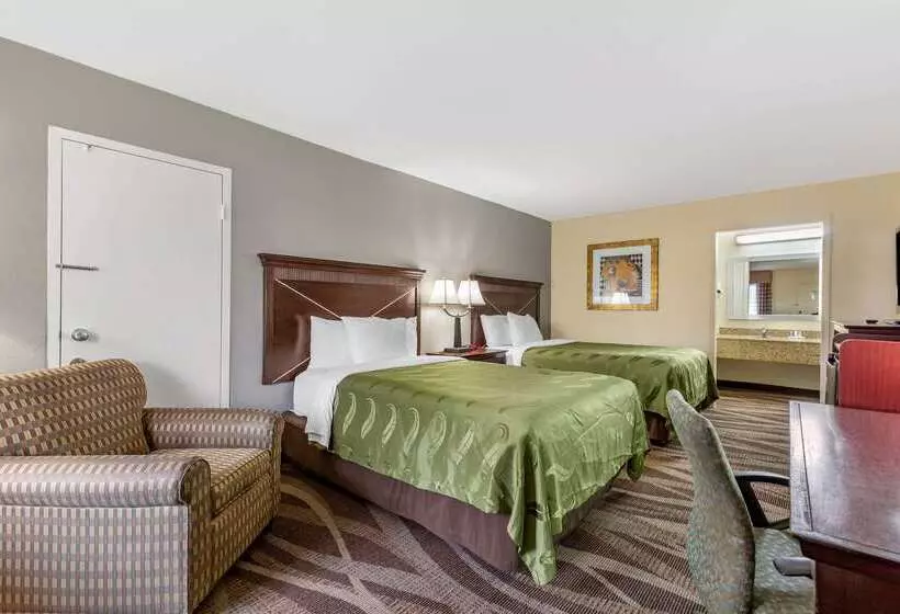 ホテル Quality Inn Windsor Mill   Baltimore
