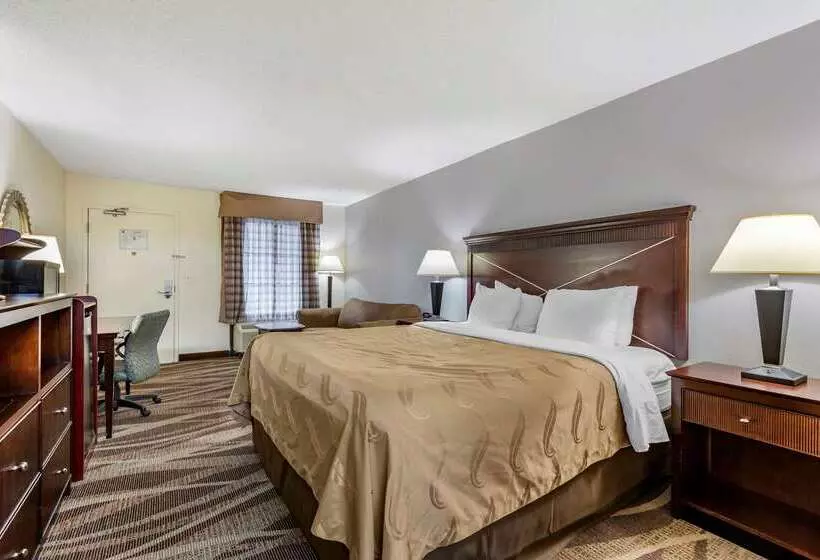 ホテル Quality Inn Windsor Mill   Baltimore
