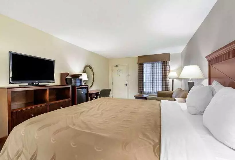 ホテル Quality Inn Windsor Mill   Baltimore