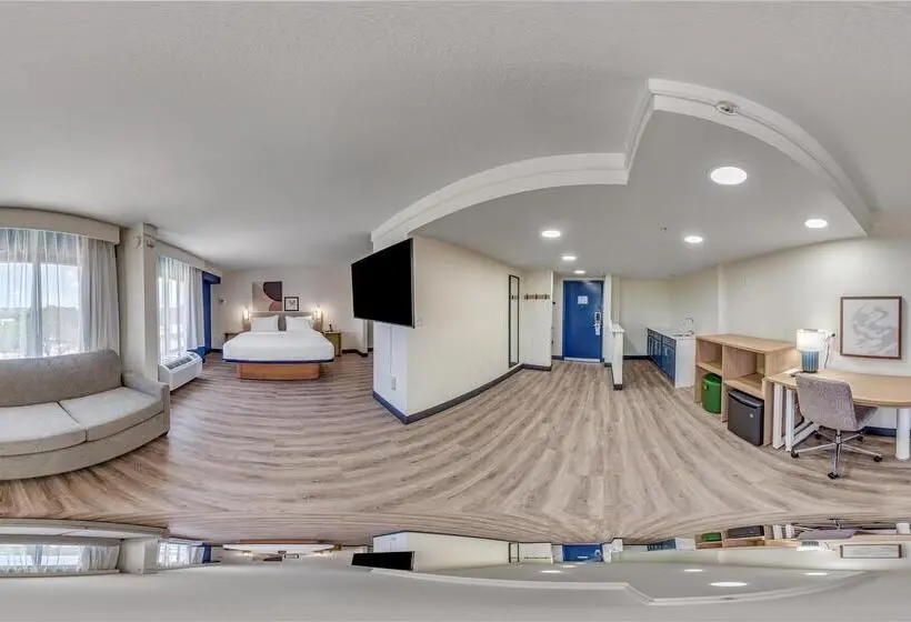 ホテル Red Roof Plus Fort Myers