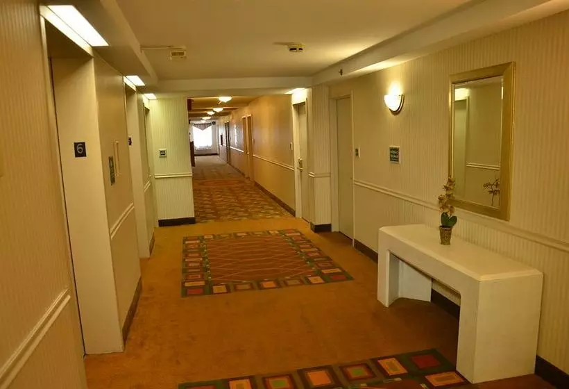 فندق La Quinta Inn & Suites Runnemede-Philadelphia