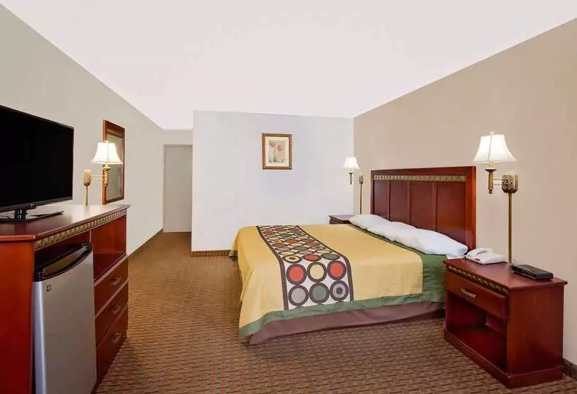 Hotel Super 8 By Wyndham Plainview