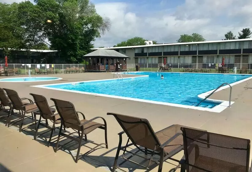 Surestay Plus Hotel By Best Western Lehigh Valley