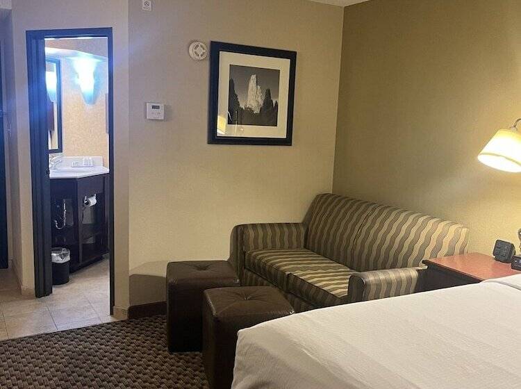 هتل Spark By Hilton Colorado Springs I 25 Central