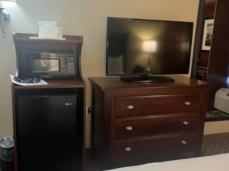 ホテル Spark By Hilton Colorado Springs I 25 Central