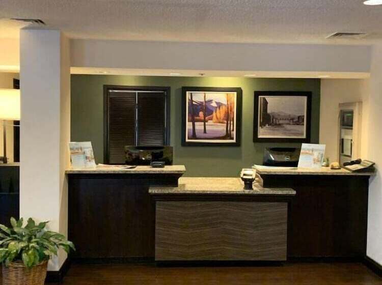 هتل Spark By Hilton Colorado Springs I 25 Central