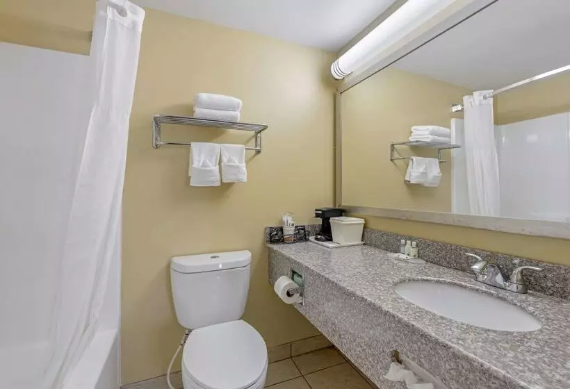 모텔 Quality Inn & Suites Lincoln South